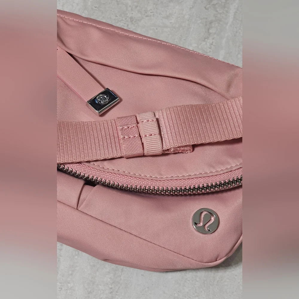 SOLD ON ANOTHER SITE- Lululemon All Night Festival Bag Micro Pink Puff NWOT - Picture 11 of 11